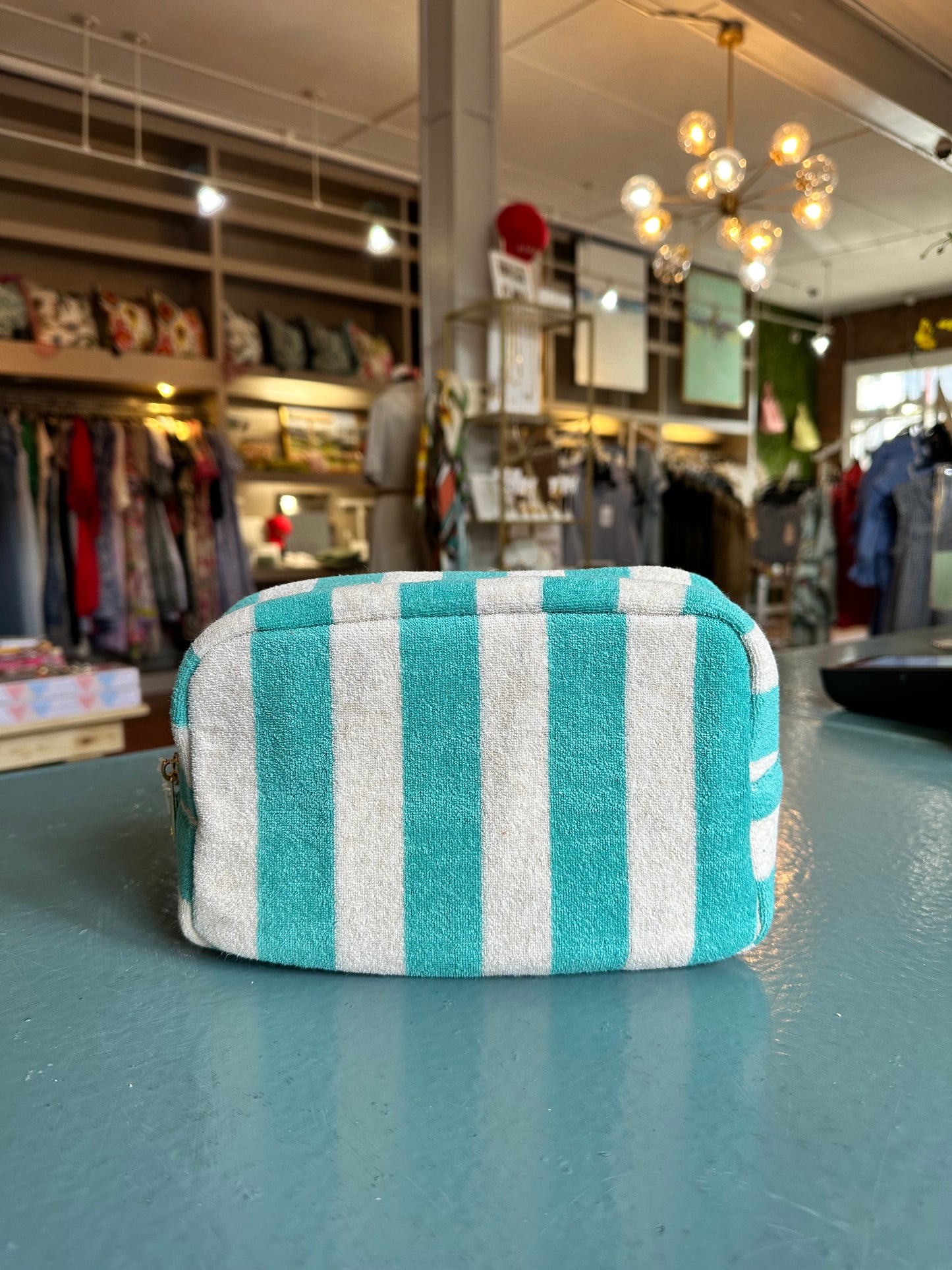 Colorwave Pouch