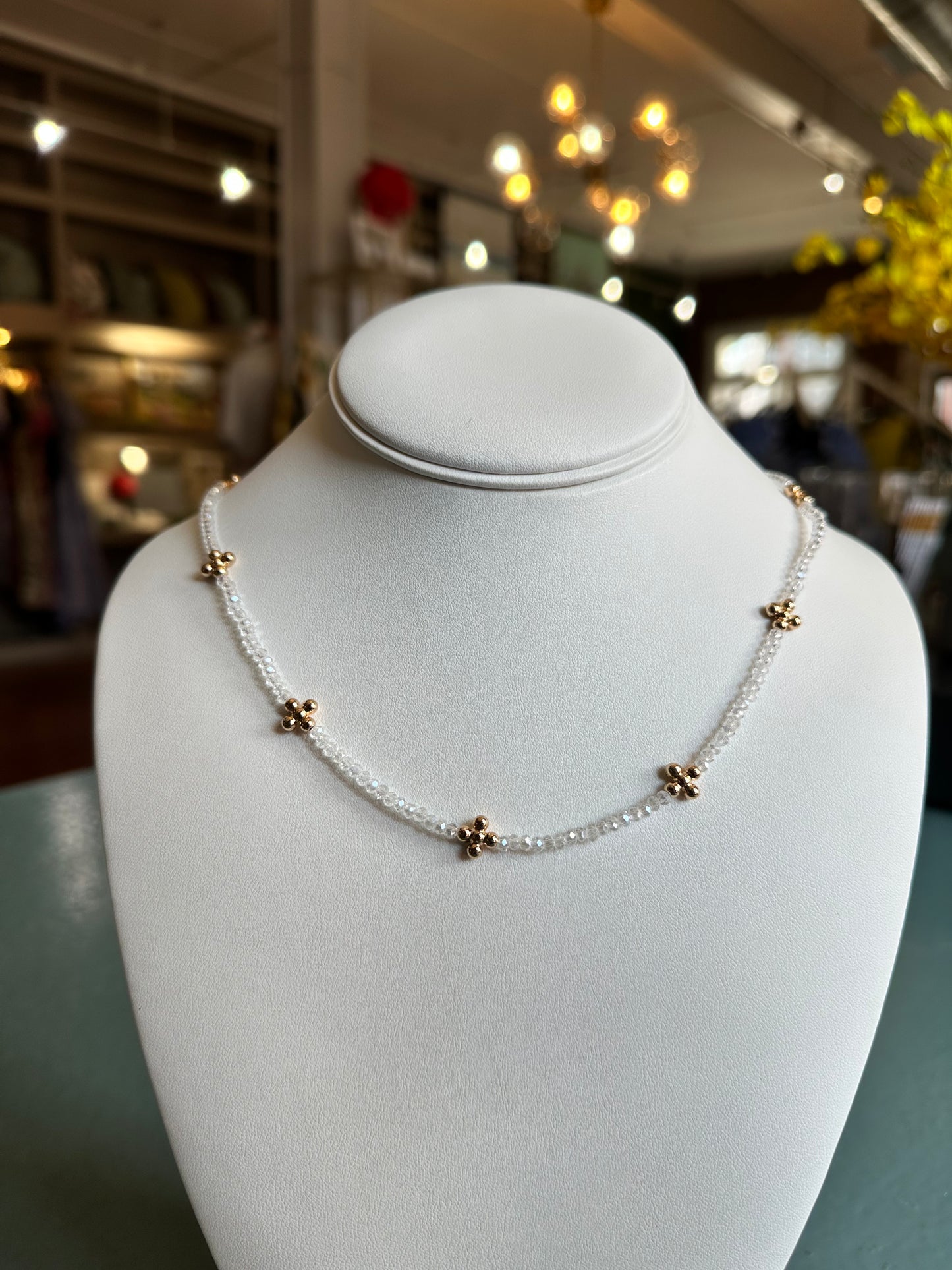 Blooming Clear Necklace