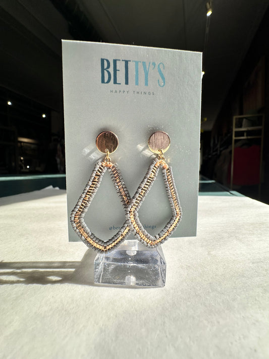 Vida Earrings