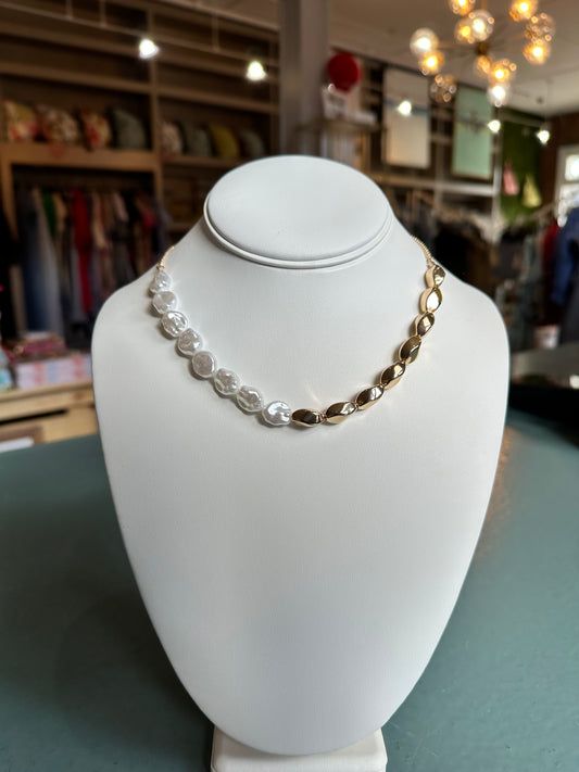 Aura Balance Necklace