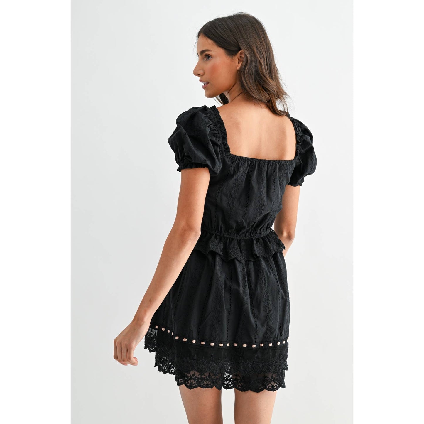 BLACK LACE MINI DRESS